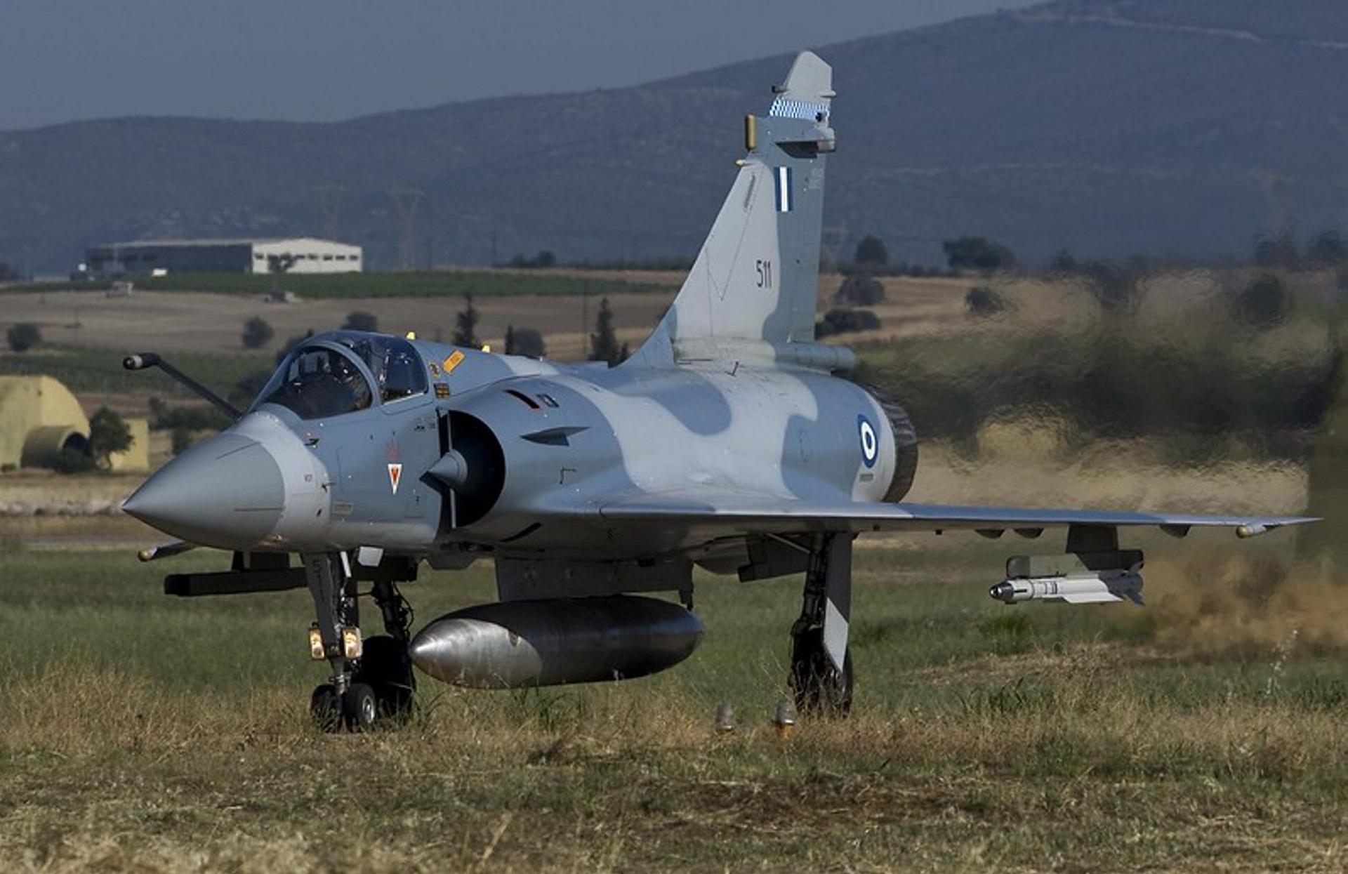Samolot Mirage 2000