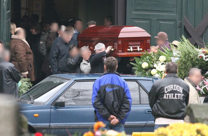 Sprawdziliśmy, gdzie spoczywają najwięksi zbrodniarze. Groby morderców i prawdziwych gangsterów na Mazowszu