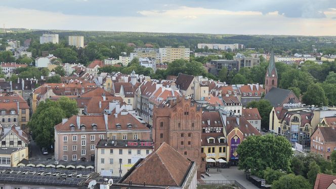 Olsztyn z lotu ptaka. Tak wygląda miasto z wieży ratuszowej
