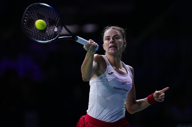 Magda Linette - Lucia Bronzetti Relacja NA ŻYWO WYNIK meczu Polska - Włochy w półfinale Billie Jean King Cup 18.11.2024