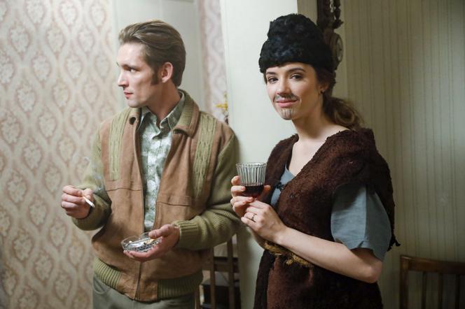 Stulecie Winnych 4. Ewa (Sonia Mietielica), Tomek (Filip Gurłacz)