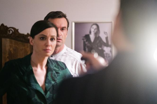 BrzydUla 2 odc. 130. Francesco/Franek Kapota (Piotr Borowski), Paulina (Maja Hirsch), Aleks (Mariusz Zaniewski)