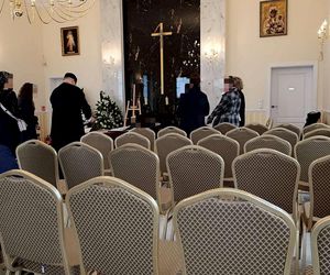 Pogrzeb pana Mikołaja z Siedlec. Do końca szukał rodziny dla 9-letniego syna. Spełniłem swoje marzenie
