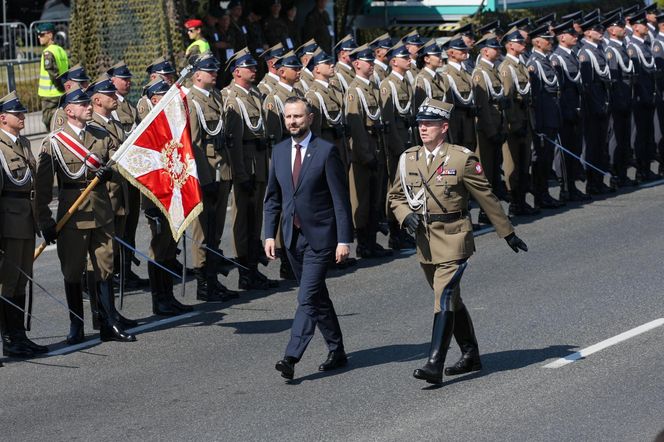 Warszawa. Defilada z okazji Święta Wojska Polskiego