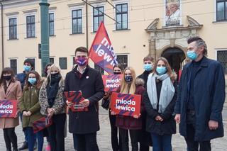 Lewica chce wyprowadzić religię ze szkół. Pieniądze można spożytkować inaczej