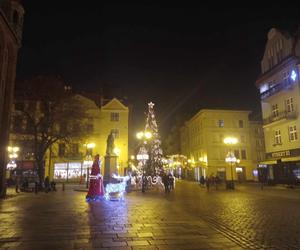 Tak wyglądają polskie miasta w okresie świątecznym. Jest magicznie! [ZDJĘCIA]