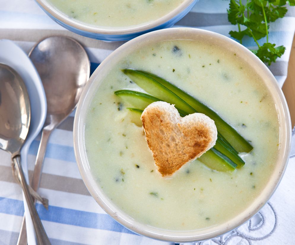 Zupa z zielonych ogórków na ciepło: tak pysznej i prostej zupy jeszcze nie jedliście