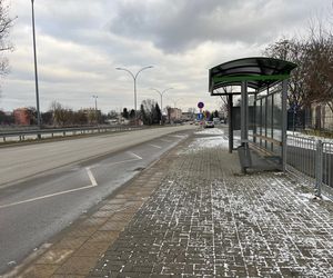 22-letni Jan trafił za kratki, bo skakał po jezdni