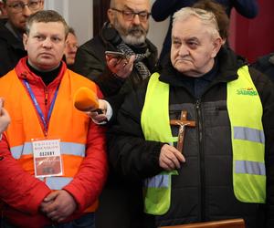 Protest rolników 20 marca przed Lubelskim Urzędem Wojewódzkim w Lublinie