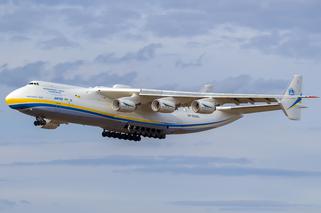 Rosjanie zniszczyli największy samolot świata An-225 Mrija. Ukraińcy liczą straty w miliardach dolarów!