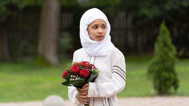 Na dobre i na złe odc. 760. Lina (Izabela Perez), Hania (Marta Żmuda Trzebiatowska)