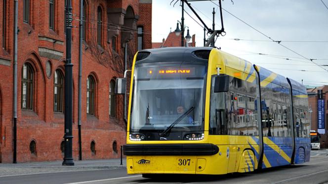 Pięcioczłonowce od PESY wjadą do Torunia za dwa lata