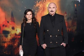 Patryk Vega z żoną na premierze filmu Putin