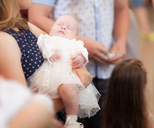 Coraz mniej rodziców chrzci swoje dzieci. Statystyki nie pozostawiają wątpliwości