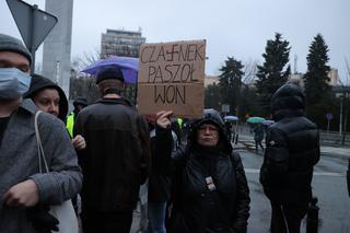 Protest przeciwko Lex Czarnek przez Sejmem
