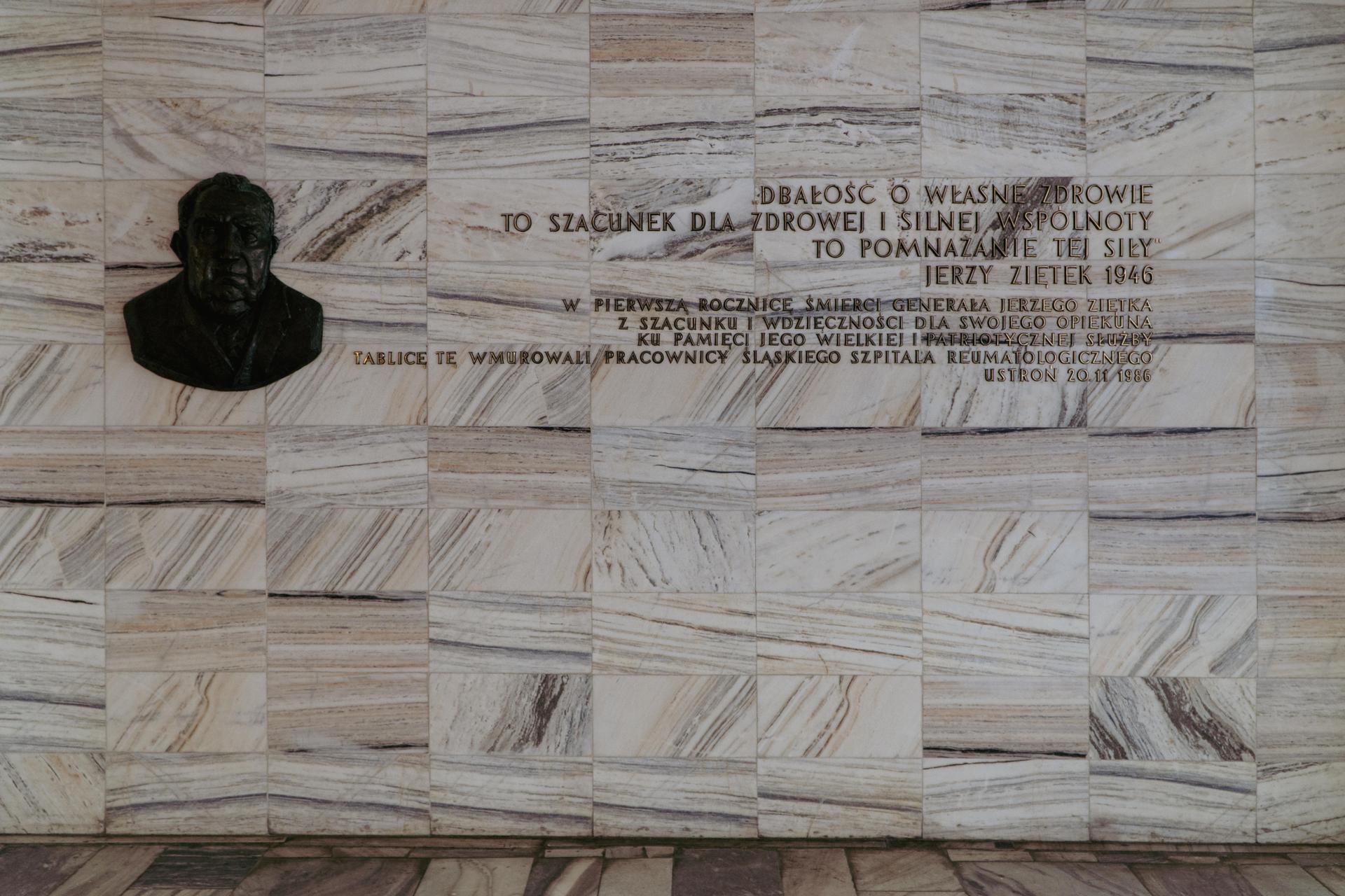 Modernizm w Ustroniu - co zwiedzić? Zdjęcia socmodernistycznych budynków