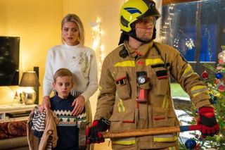 Mikołaj Na sygnale. Patryczek (Franciszek Stupak), Beata (Justyna Sieniawska) 