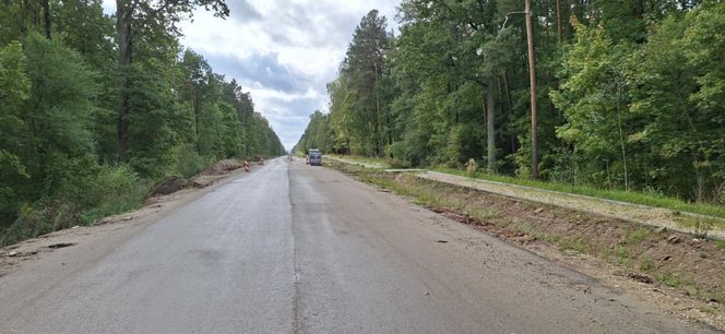 Remont drogi Tychów Stary - Starachowice (październik 2025)