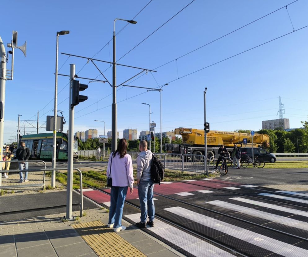 Zderzenie tramwaju i dźwigu