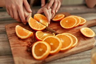 Co dzieje się z ciałem kiedy codziennie pijesz sok pomarańczowy? Wsparcie serca to tylko początek