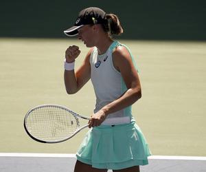 Iga Świątek - Stephens O KTÓREJ GODZINIE gra Iga Świątek mecz dzisiaj US Open Doskonałe wiadomości dla kibiców! KIEDY gra Iga Świątek GODZINA mecz dzisiaj 2. runda