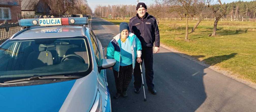 Policjant - św.Mikołaj. Zamiast mandatów - dał prezenty!