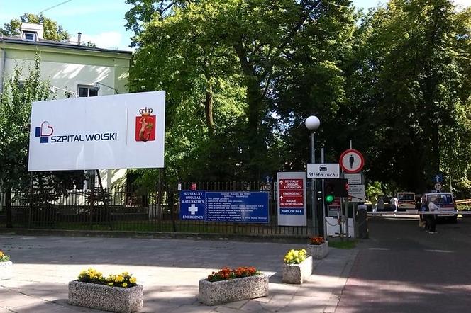 Szpital Wolski, przychodnia psychiatryczna dla młodzieży wciąż zamknięta
