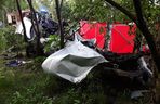 Łódź. Koszmarny wypadek 28-latka na ul. Frezjowej. Z BMW nic nie zostało 