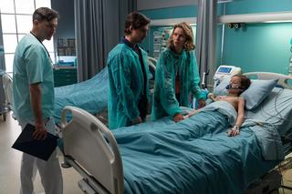 Na dobre i na złe, odc. 887: Joanna Gawryło (Monika Kaleńska), Krzysztof Radwan (Mateusz Damięcki), Kubuś (Wiktor Trojan), Marcin Molenda (Filip Bobek)