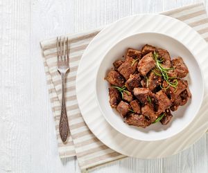 Tak szykuje obiad na szybko. Te kąski smakują obłędnie