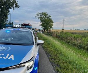 Pyskowice. Nie żyje młody kierowca. Z opla niewiele zostało, wskazówka na liczniku zatrzymała się na 160 km/h