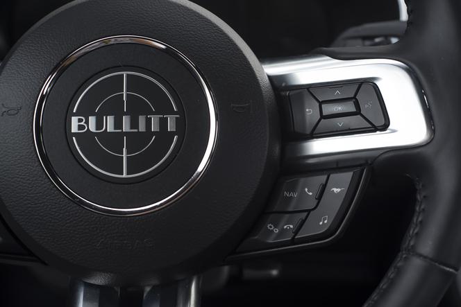 Ford Mustang Bullitt 5.0 V8 6MT