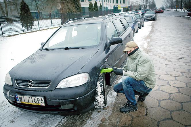 Tak kradną auta - metody na kolec, na śpiocha, na lusterko, na palec, na koło