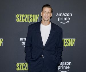 Premiera filmu Szczęsny. Tomasz Kot z synem, brat piłkarza z rodziną i Quebonafide z partnerką [GALERIA]