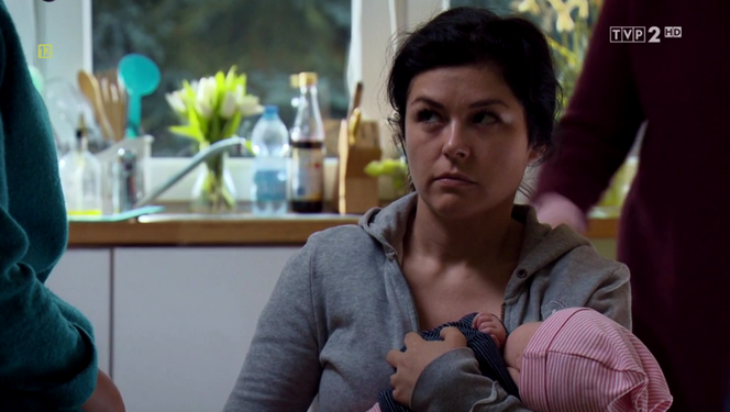 M jak miłość odcinek 1432, Kinga (Katarzyna Cichopek) z córką