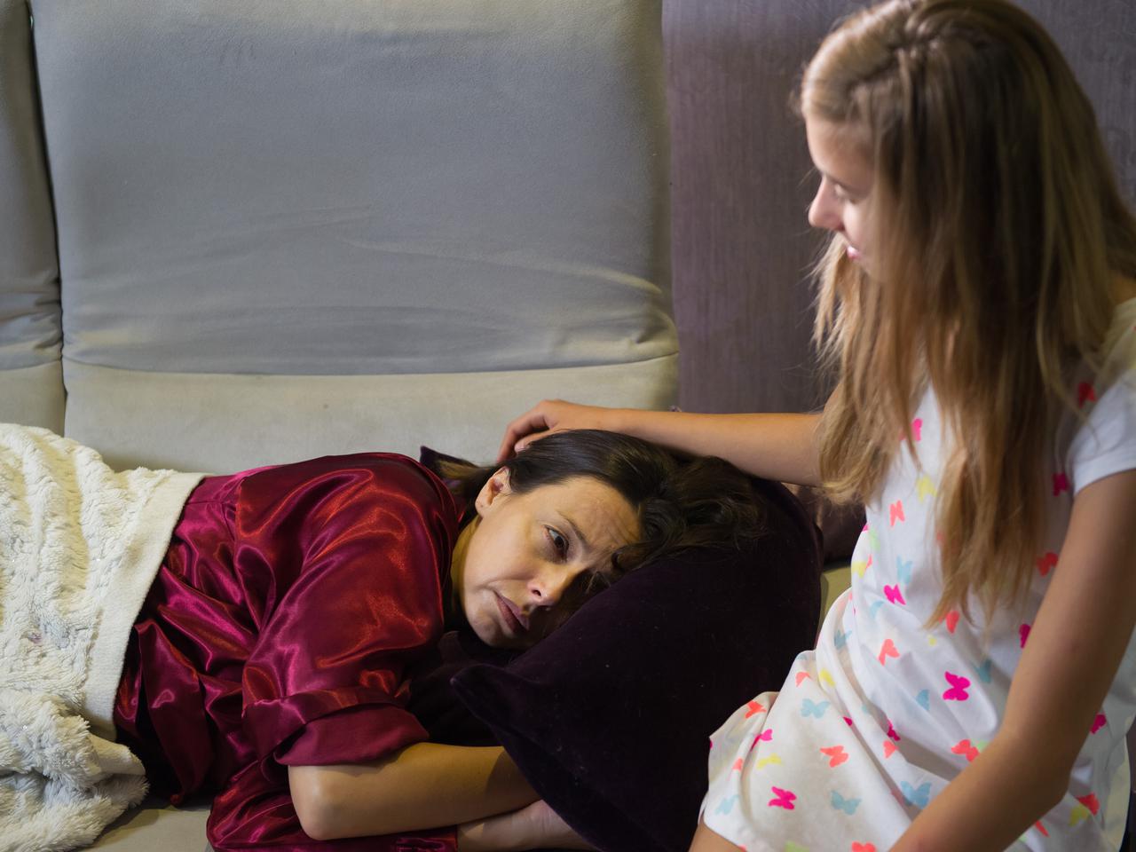 Na Wspólnej odc. 2192. Weronika (Renata  Dancewicz), Antosia (Gabrysia Jeżółkowska)