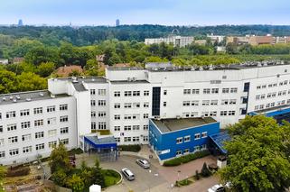 Ważne zmiany w szpitalu przy ul. Arkońskiej w Szczecinie. Punkt przyjęć pacjentów z podejrzeniem koronawirusa w nowym miejscu