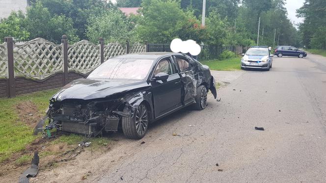 Wypadek w Drężku niedaleko Ostrołęki - 27 czerwca br. (na zdjęciu służbowe auto żony Sylwestra K.)