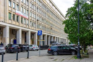 Ulice Śródmieścia Warszawy, na których urzędnicy dostaną miejsca parkingowe