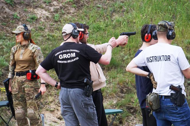 Piknik strzelecki w Bydgoszczy. To była nie lada gratka dla miłośników broni! [ZDJĘCIA]