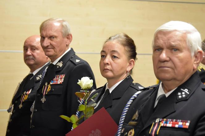 Wręczono odznaki Świętego Floriana i innne medale strażakom. Wśród zasłużonych wójt Gminy Iława