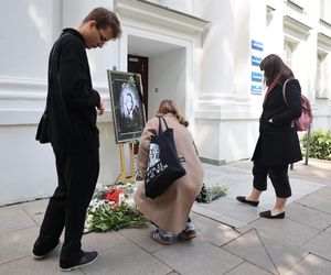 Upamiętnienie brutalnie zaatakowanej pracowniczki UW (8.05.2025)