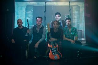Black Radio zapowiadają album singlem Tell Me, Baby