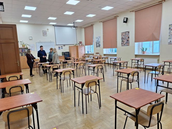 Maturzyści z Rzeszowa rozpoczęli egzaminy 