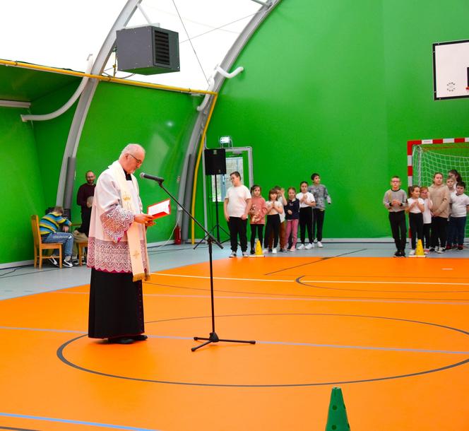 W Trzebiszewie w gminie Skwierzyna oficjalnie otwarto nową halę sportową