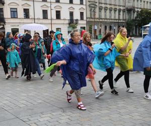 Lubelska Piesza Pielgrzymka na Jasną Górę 2024. Pątnikom deszcz niestraszny!