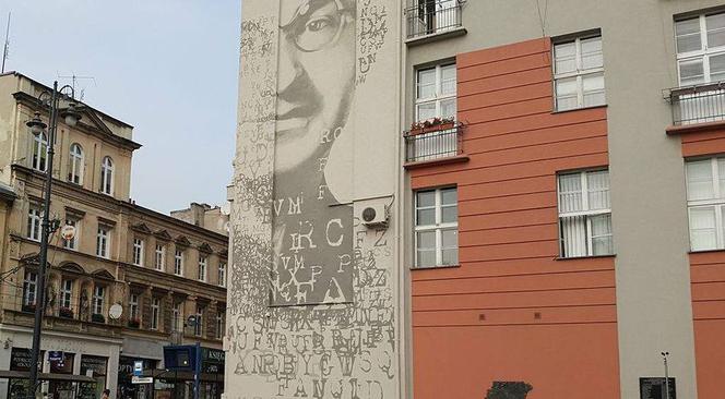 Nowy mural w Bydgoszczy. Marian Rejewski spogląda na Gdańską
