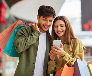 Największe wyprzedaże właśnie ruszyły. Taniej nawet o połowę!