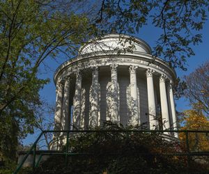  Najstarszy warszawski park z fascynującą historią. Mimo upływu lat, wciąż zachwyca!