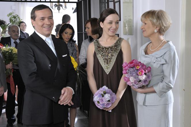 Barwy szczęścia odc. 300.  Justyna (Lidia Sadowa), Zenek Grzelak (Jan Pęczek), Basia (Sławomira Łozińska) - kwiecień 2009 r.